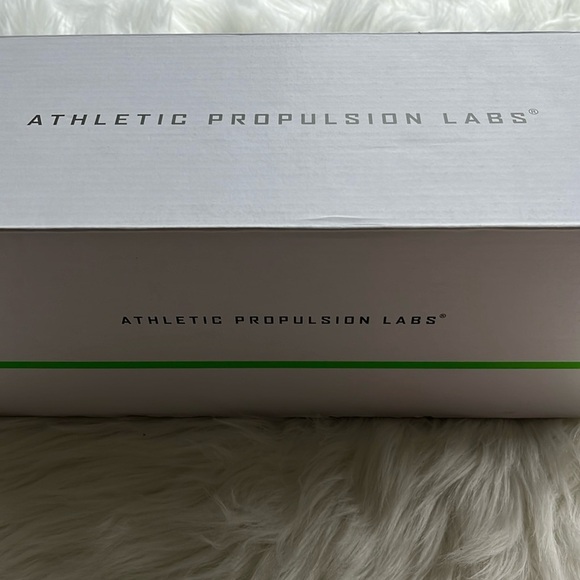 🆕 APL Men’s Big Logo Techloom Slide in Ivory/Beach Size 10 UNISEX - Picture 10 of 10